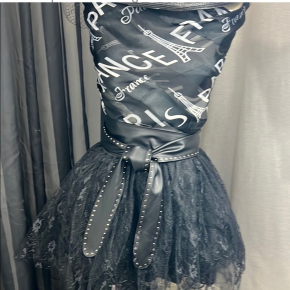 Vintage PARIS motif Black and White France themed Print Silky Scarf
Great 🎁 - Picture 2 of 9